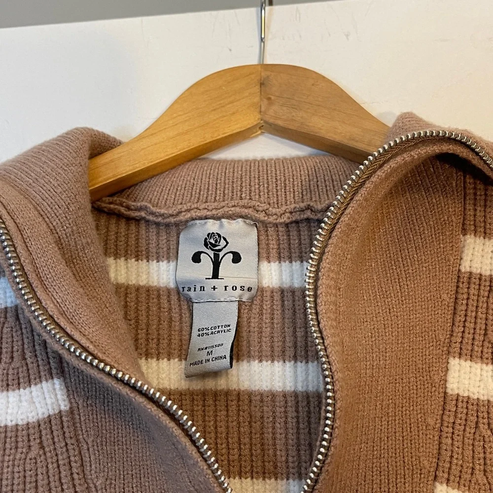 Rain & Rose oversized collar short sleeve striped zip up sweater medium - Picture 3 of 7